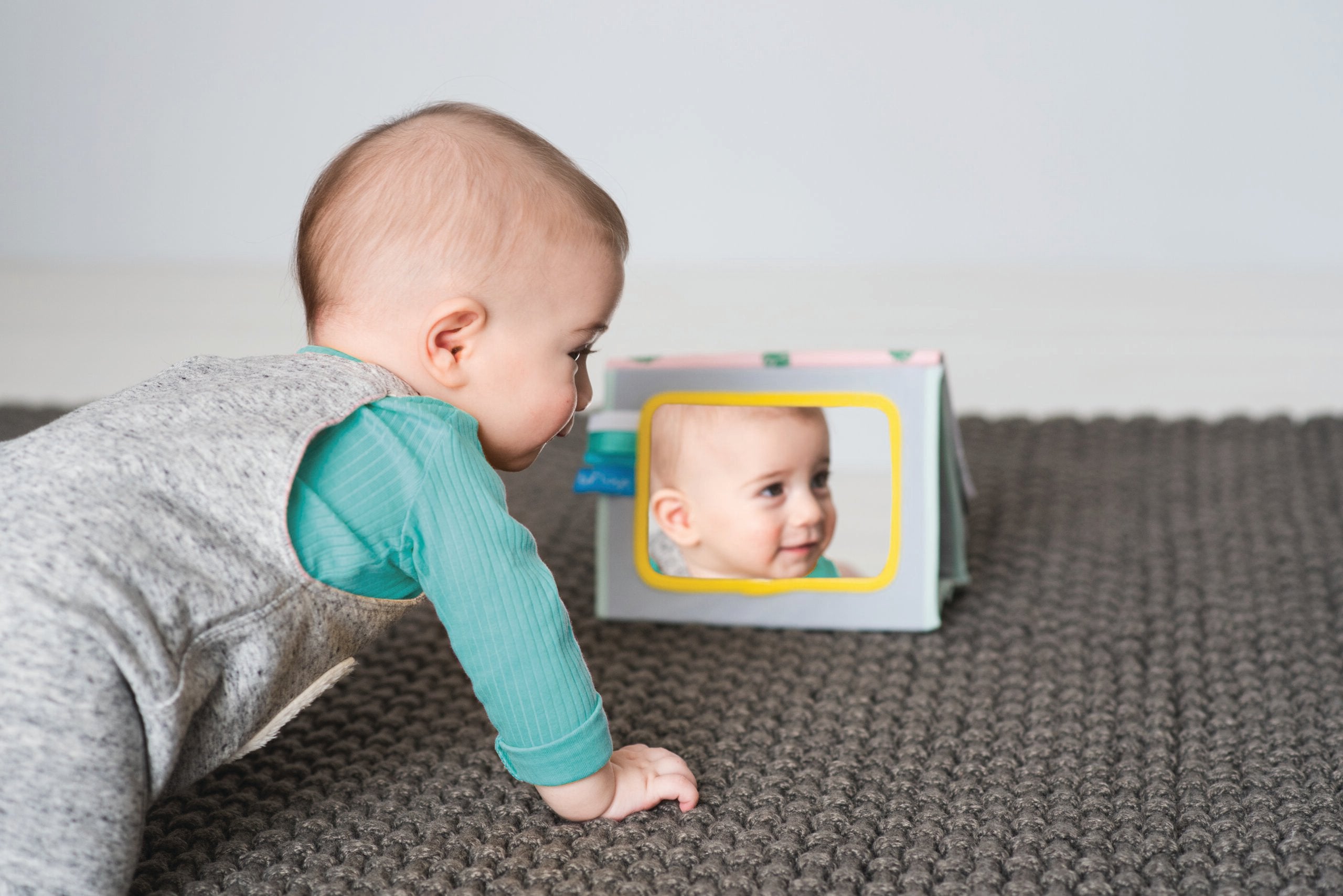 Libro Tummy Time Taftoys