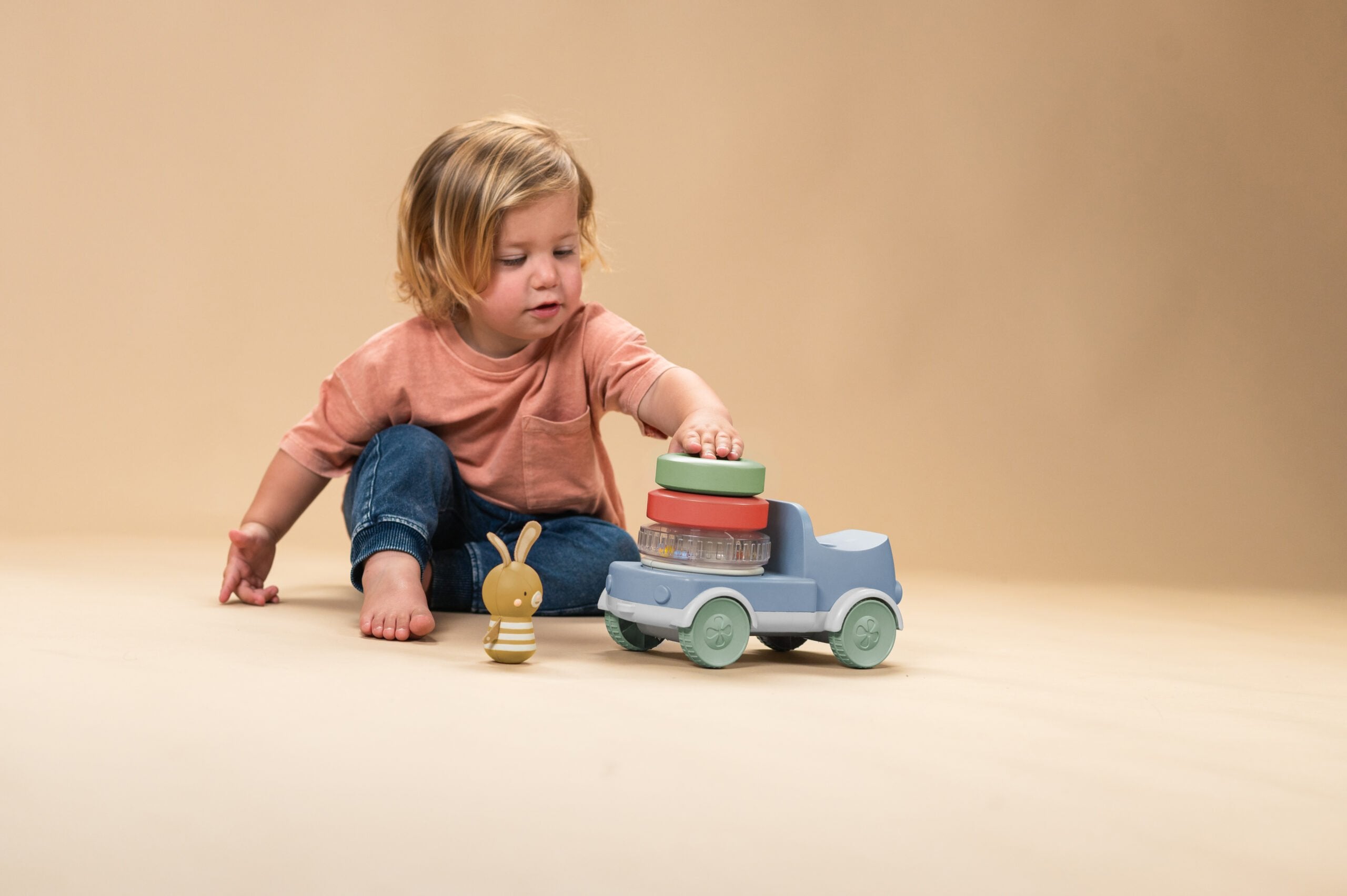 Camion Apilador De Conejitos Taftoys