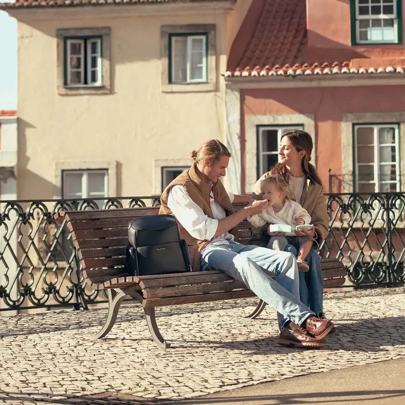 Mochila Maternal Essential Bag Caviar Nuna