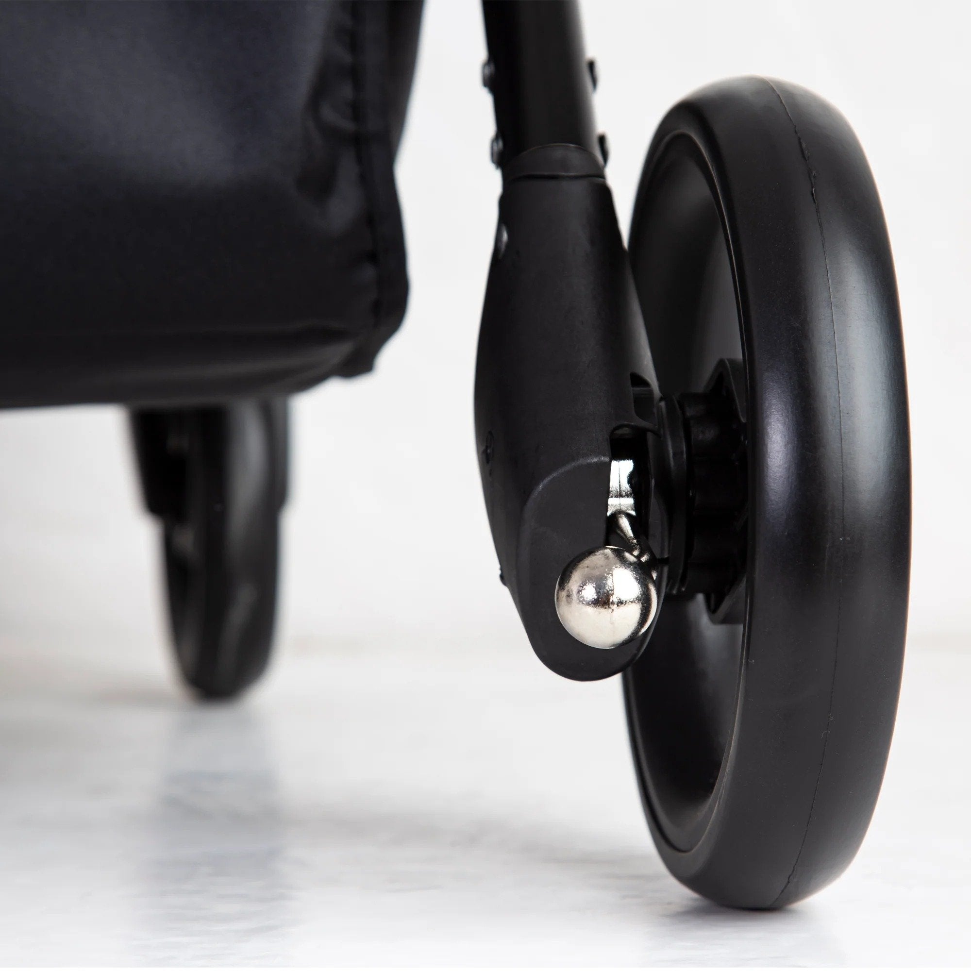 Coche Cuna Travel System Swift 360 Negro